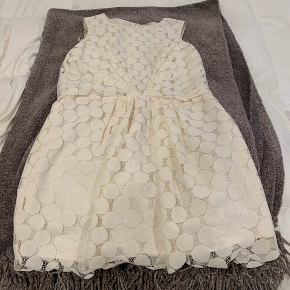 Ali Ro Dresses & Skirts - White scallop dress